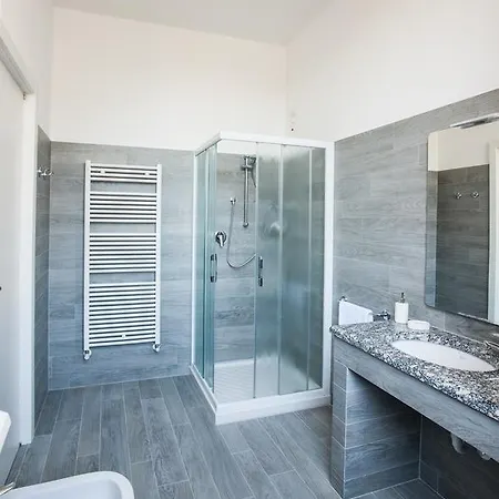 Couette-café Pescarenico 3*