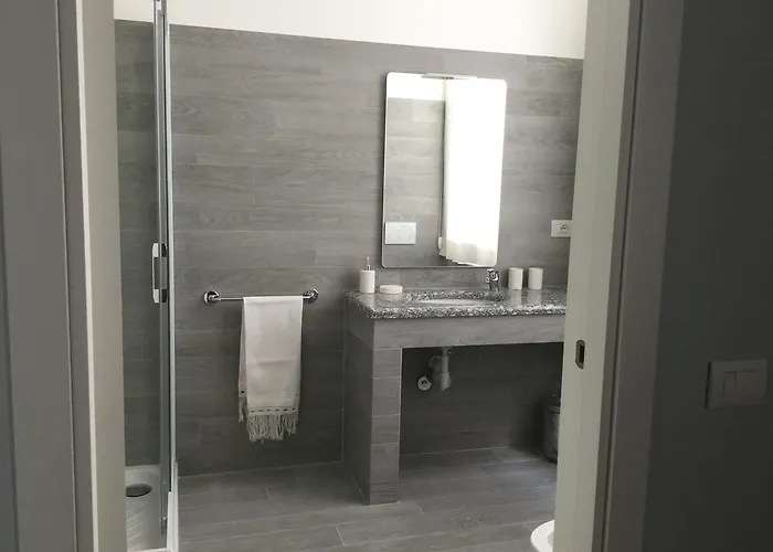 Frühstückspension Pescarenico 3*